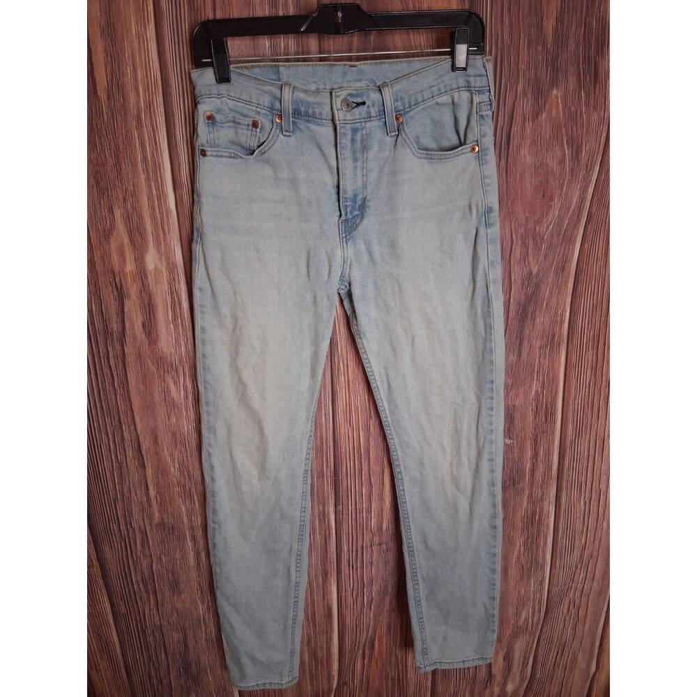 Levi light wash denim jean straight leg size 30X32